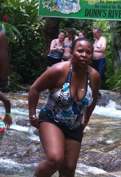 Wife gets up after falling at Dunn's River Falls